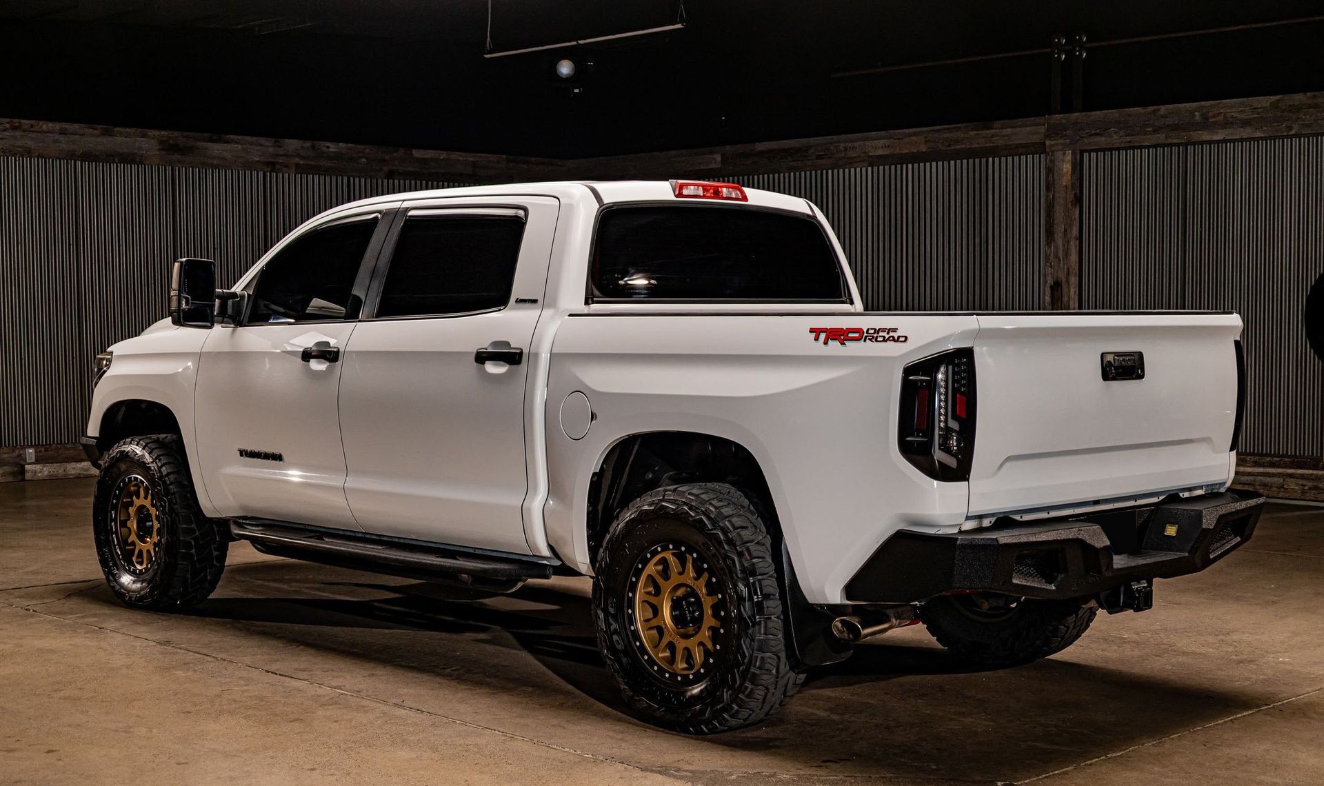 2016 Toyota Tundra — photo 4