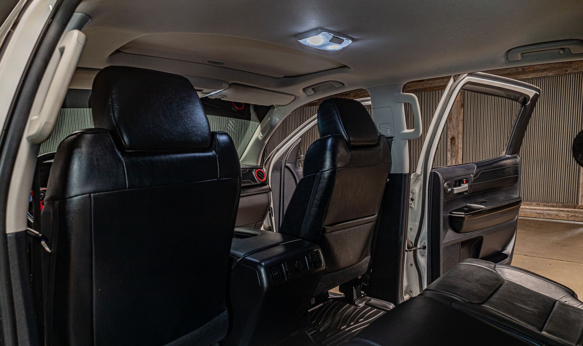2016 Toyota Tundra — photo 18