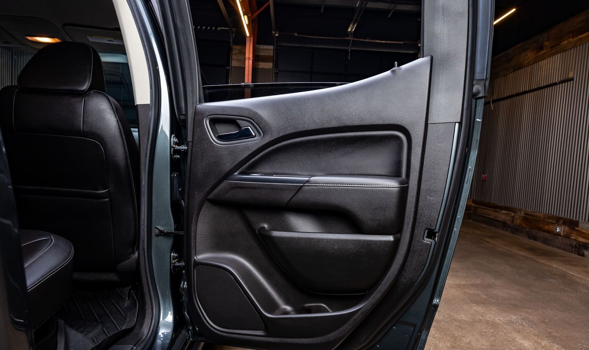 2017 GMC Canyon — photo 32