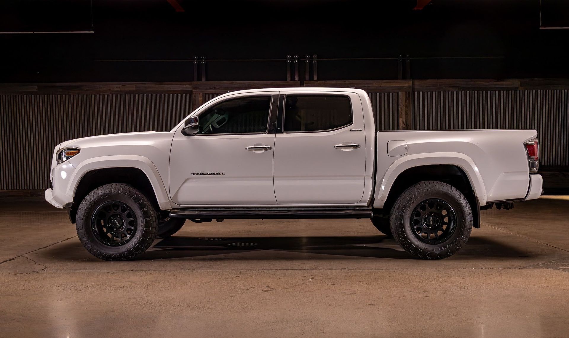 2017 Toyota Tacoma — photo 3