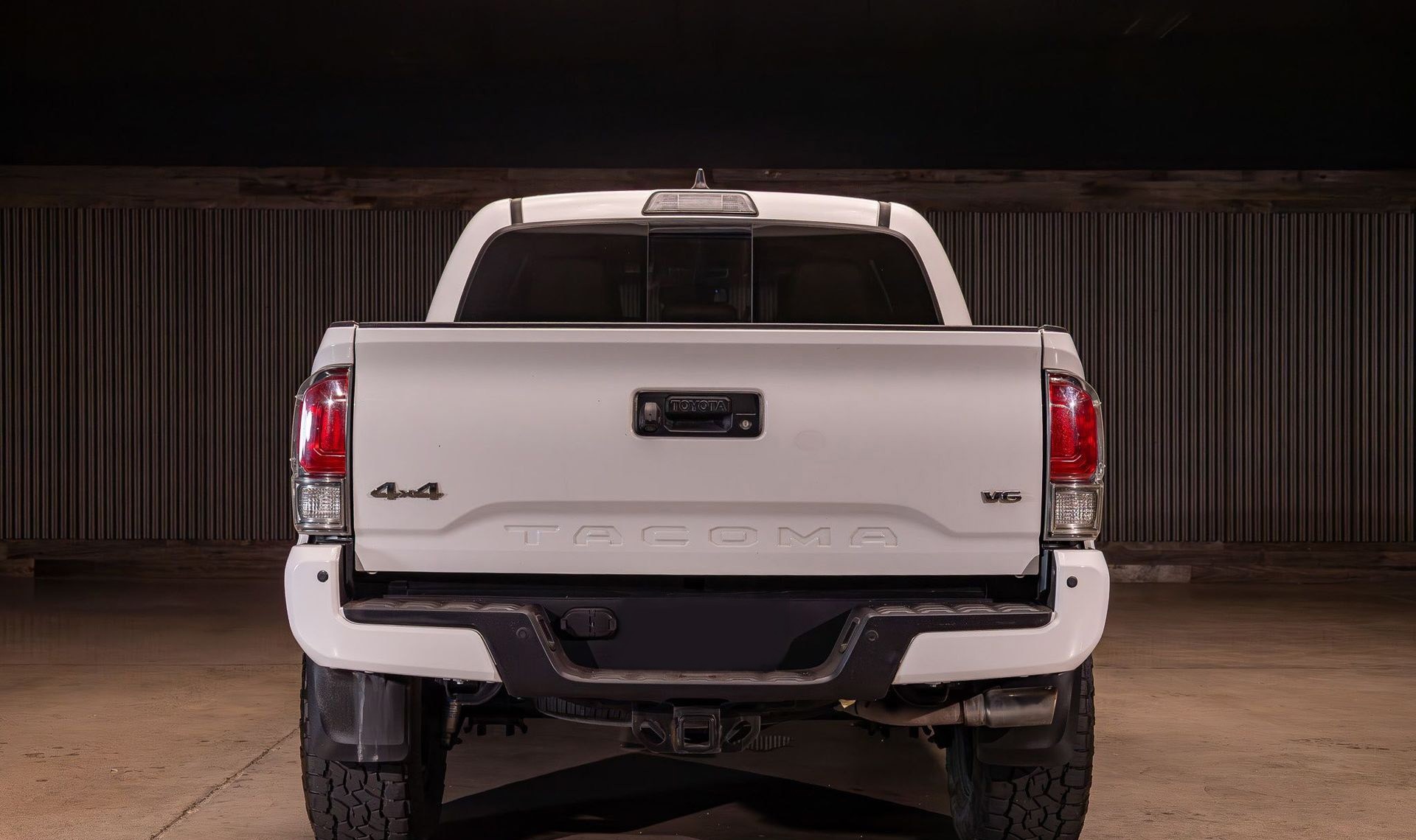 2017 Toyota Tacoma — photo 4