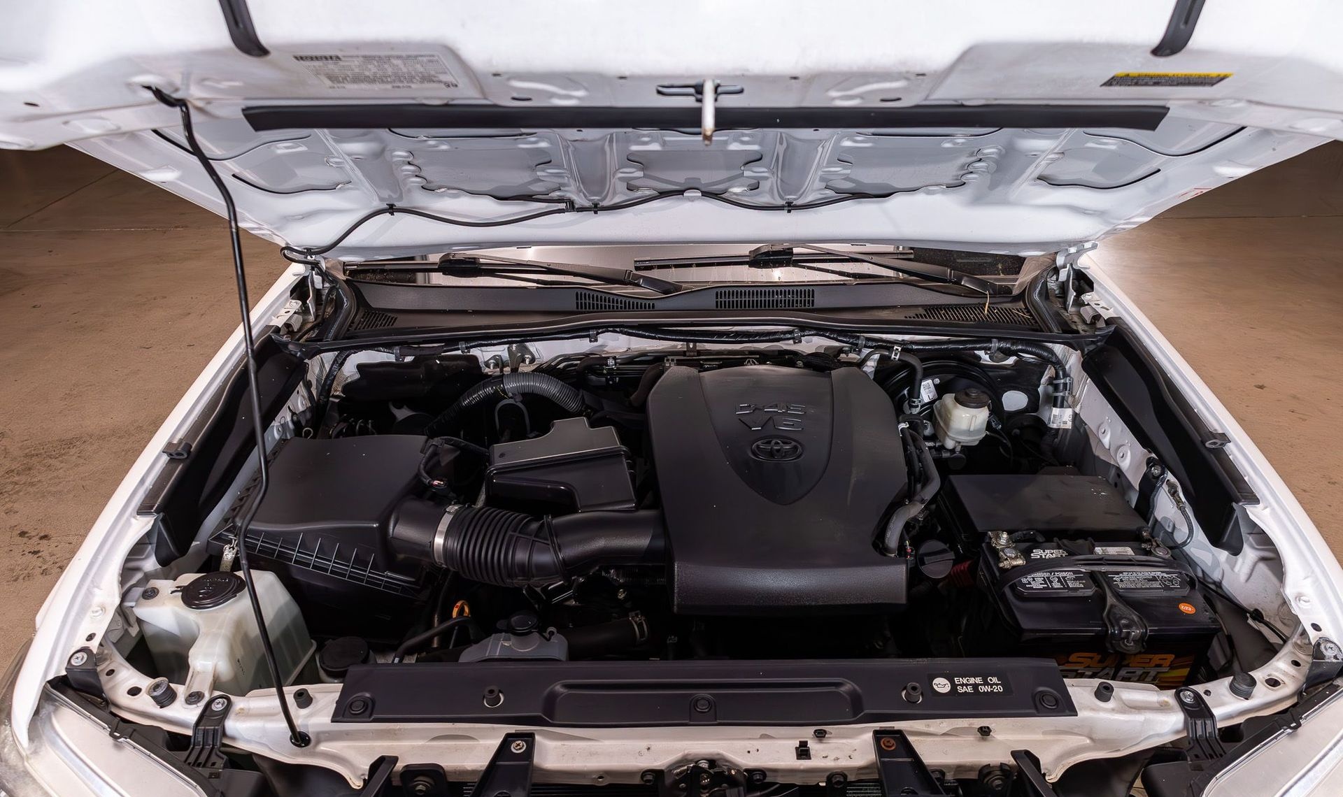 2017 Toyota Tacoma — photo 23
