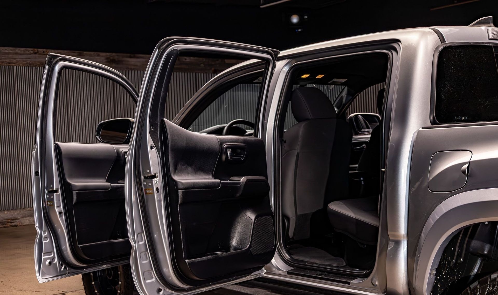 2017 Toyota Tacoma — photo 19