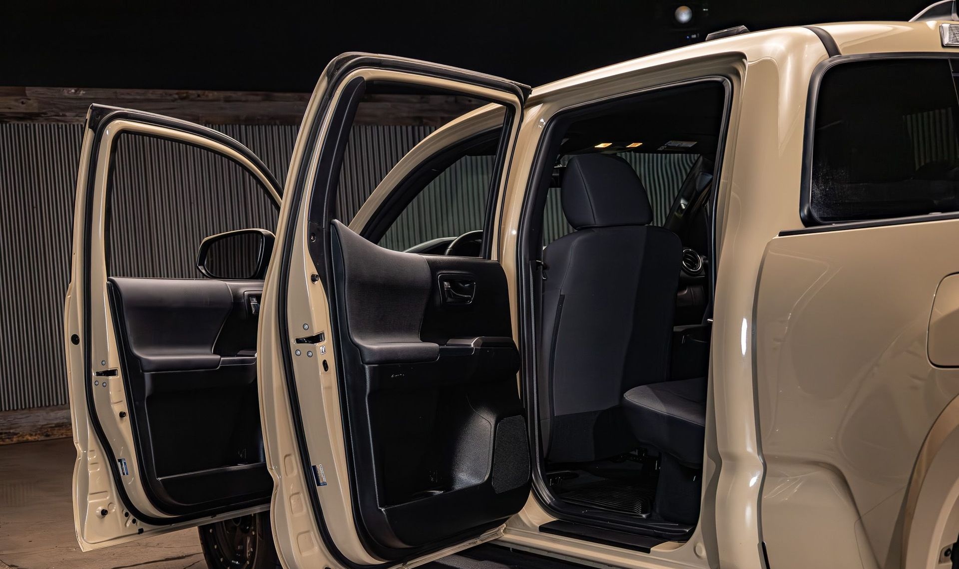 2017 Toyota Tacoma — photo 19