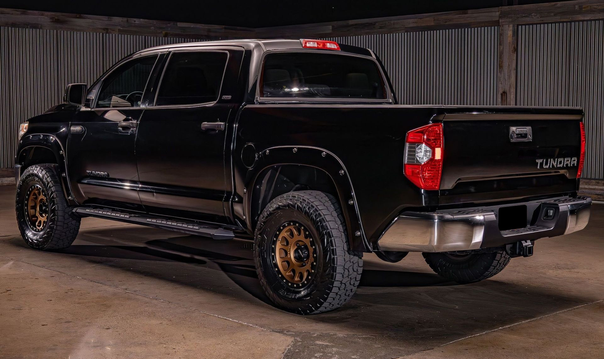 2017 Toyota Tundra — photo 4