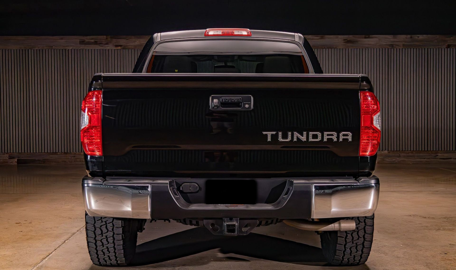 2017 Toyota Tundra — photo 5