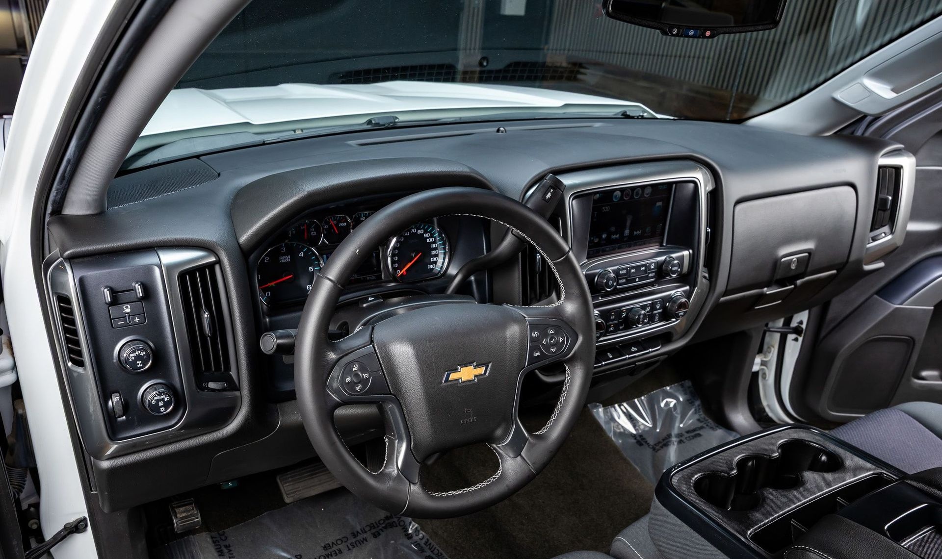 2018 Chevrolet Silverado 1500 — photo 10