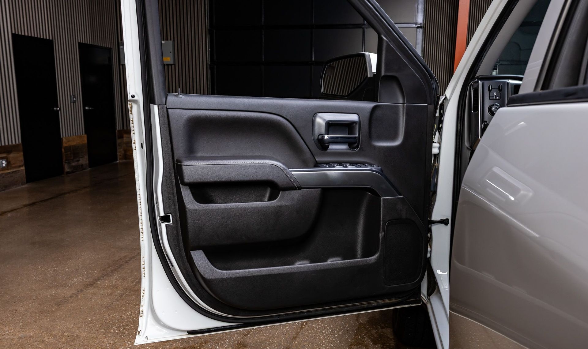 2018 Chevrolet Silverado 1500 — photo 26