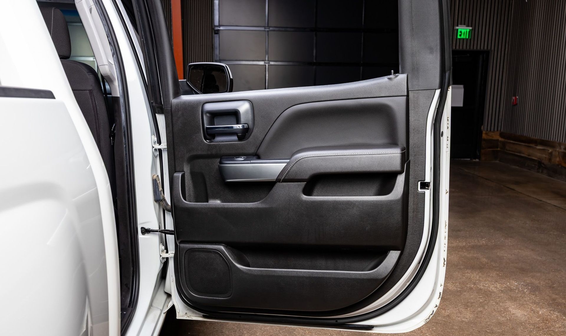 2018 Chevrolet Silverado 1500 — photo 29
