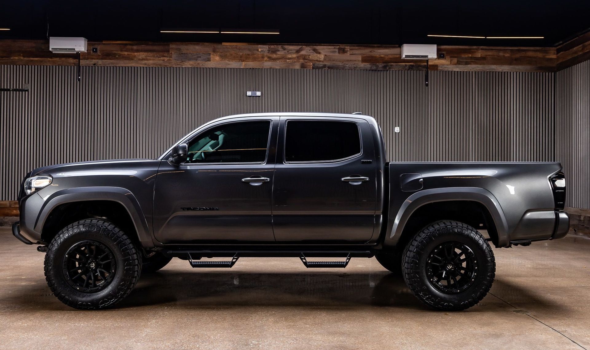 2018 Toyota Tacoma — photo 3