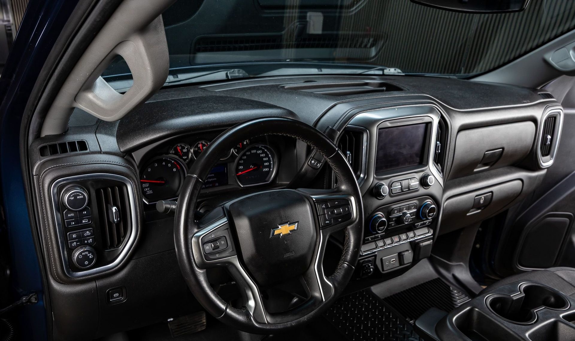 2020 Chevrolet Silverado 1500 — photo 13