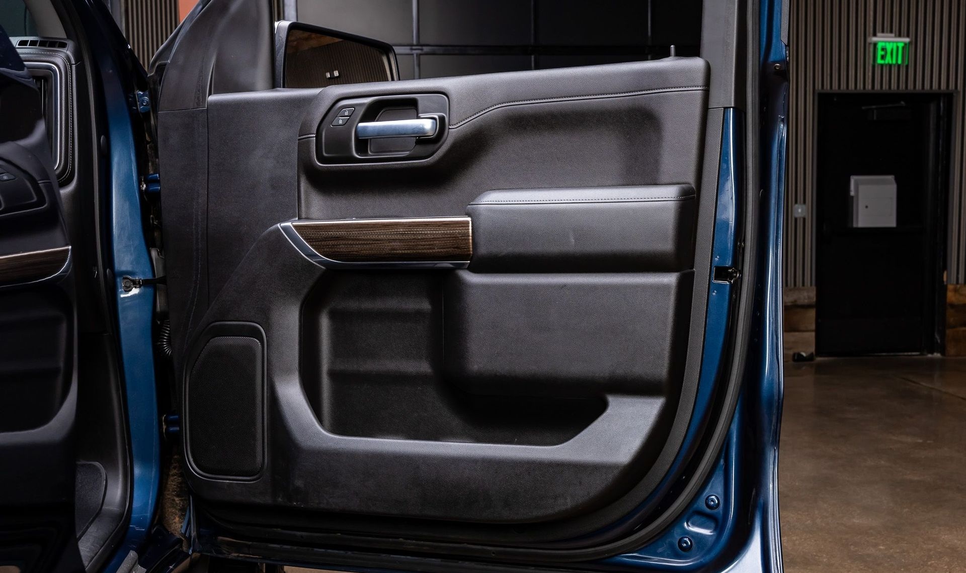 2020 Chevrolet Silverado 1500 — photo 30