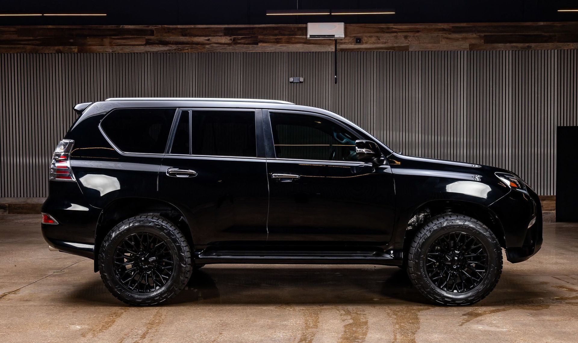 2020 Lexus GX 460 — photo 5