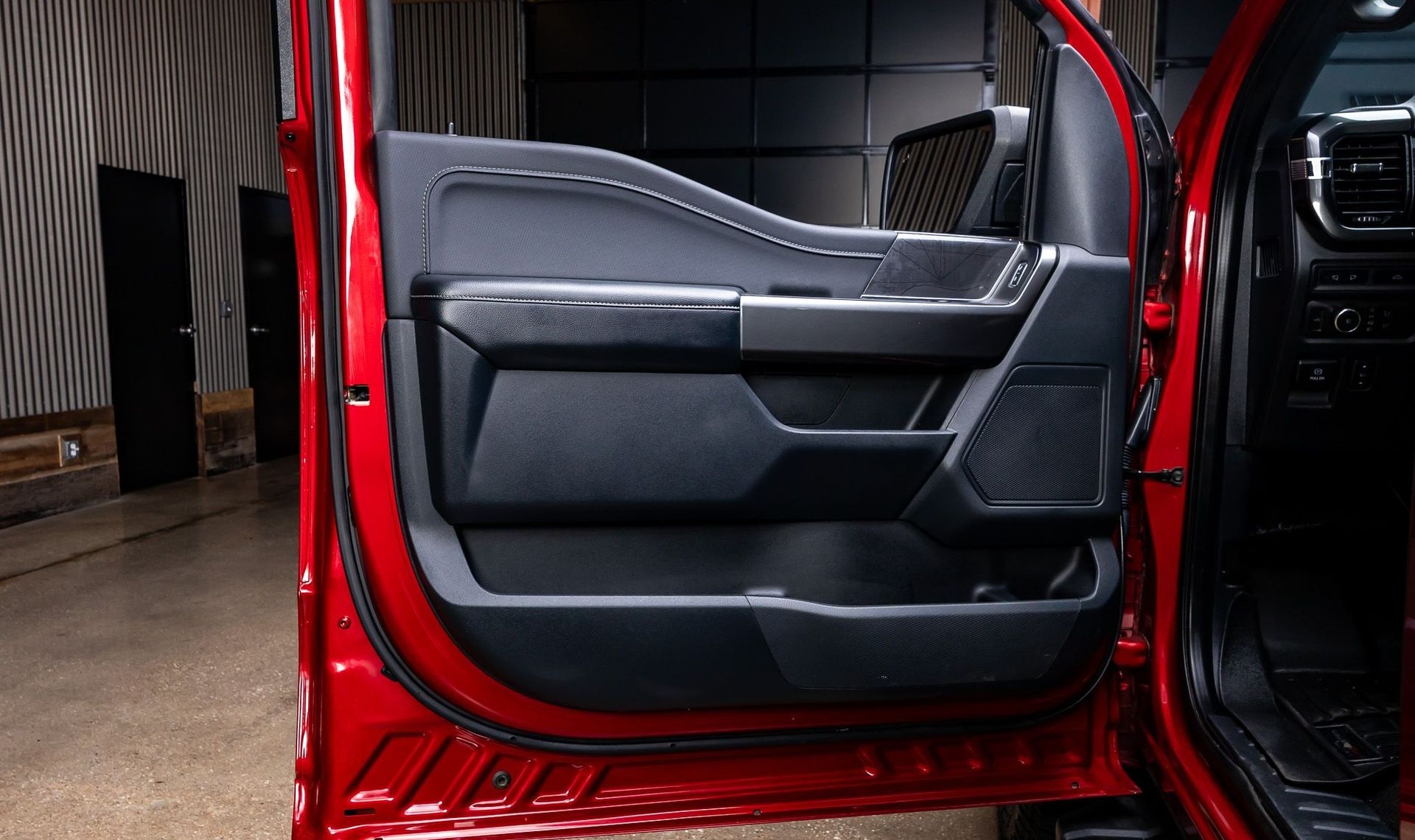 2021 Ford F-150 — photo 32