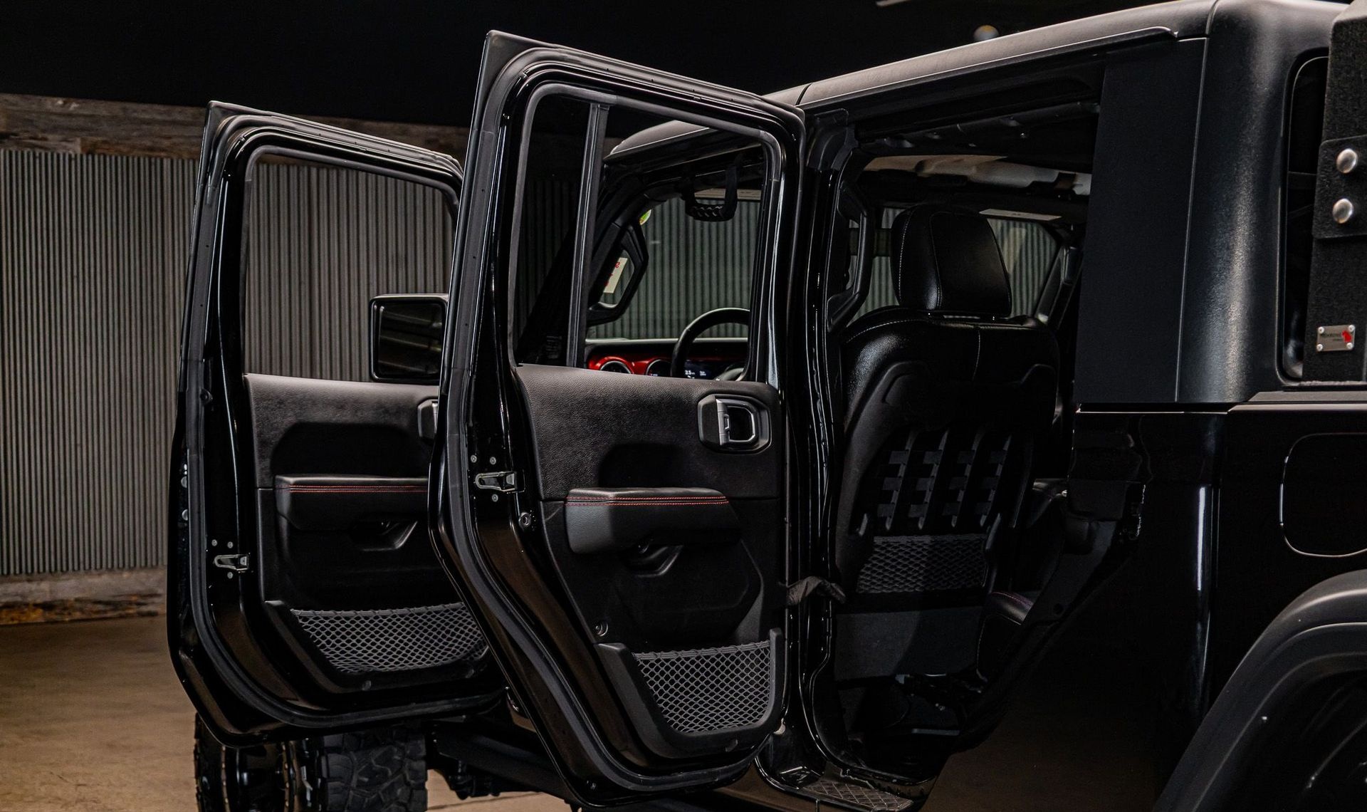 2021 Jeep Gladiator — photo 23